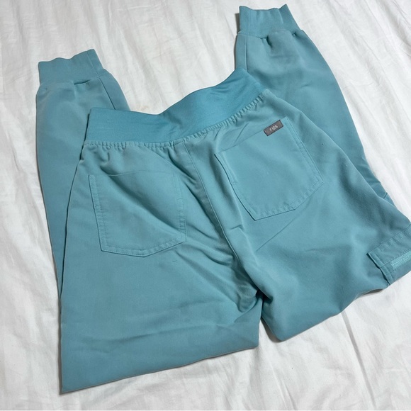 Figs Womens Scrub Set - XXS - Picture 6 of 8